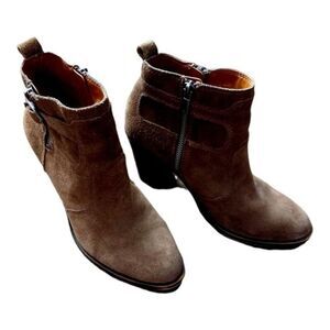 LUCKY BRAND Everalda Suede Ankle Boots Distressed Block Heels sz:7.5M